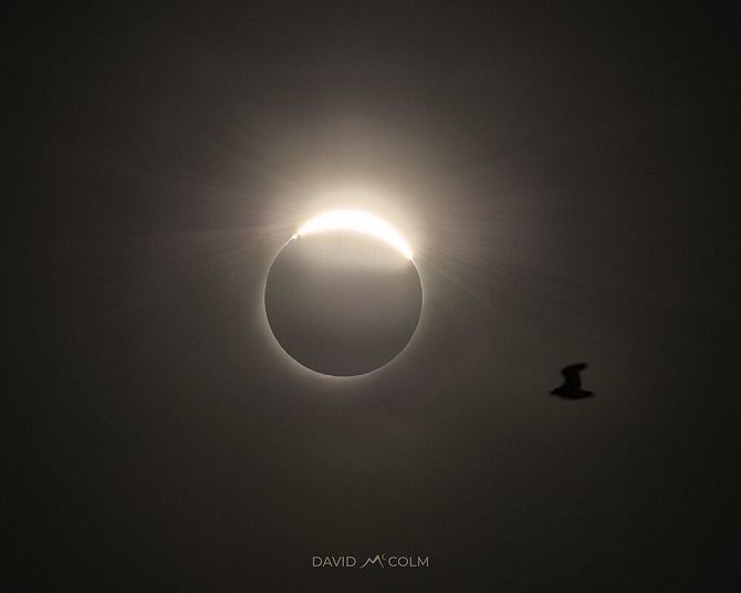 Повне сонячне затемнення: чарівні фото і відео унікального видовища 2