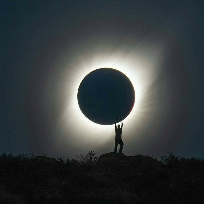 Повне сонячне затемнення: чарівні фото і відео унікального видовища 8