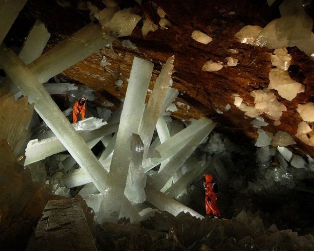 Печера гігантських кристалів