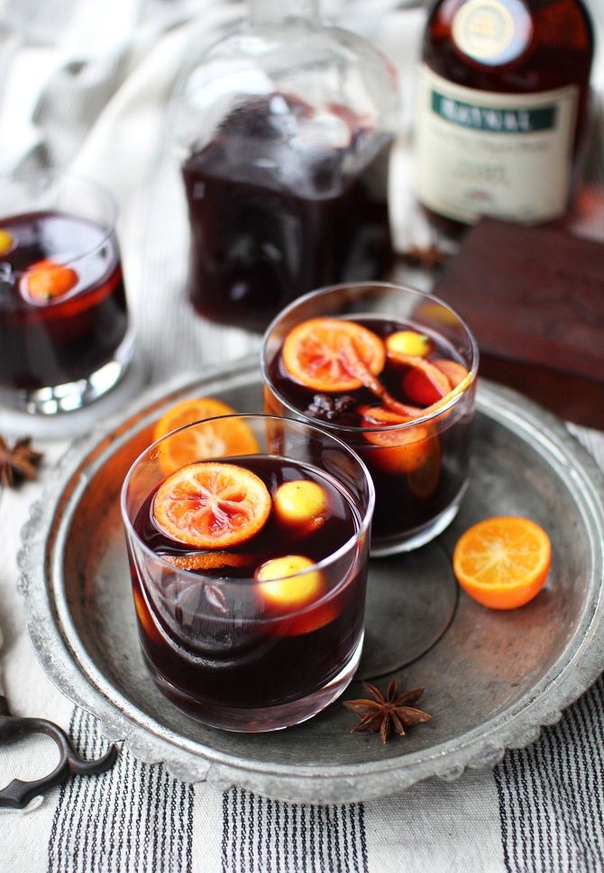 how to cook mulled wine with honey and lemon