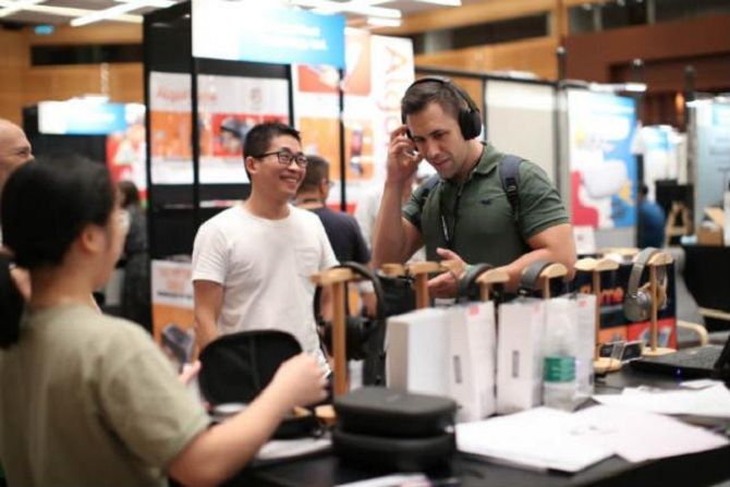 новинки электронной выставки Hong Kong Electronics Fair 2019