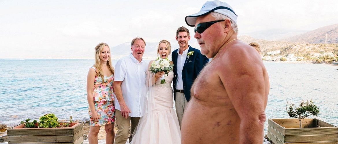 30 весільних фото, на яких щось пішло не так