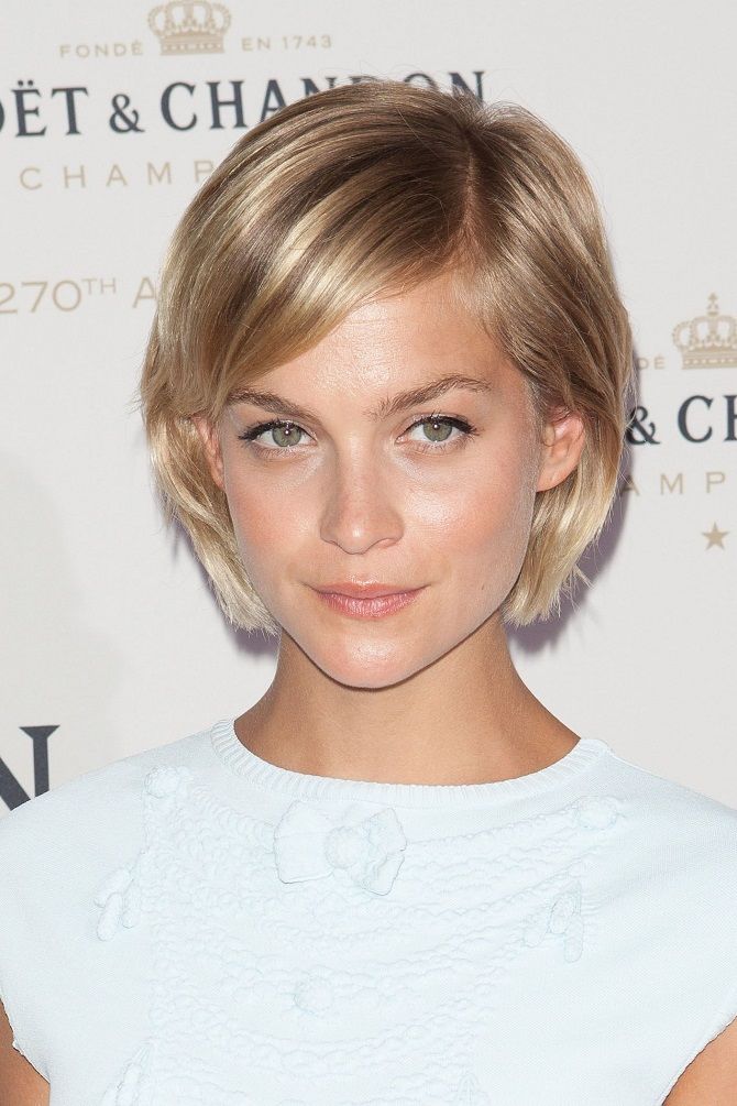 Short haircuts for thick hair