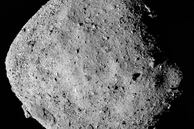 гігантський астероїд
