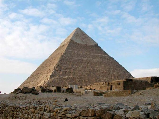 Піраміда Хефрена, 136.4 м
