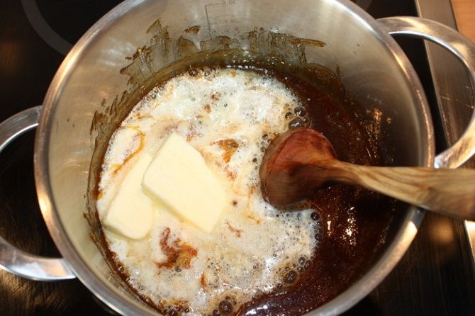 Как приготовить мягкую соленую карамель