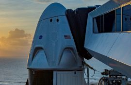 Запуск корабля SpaceX с астронавтами на борту отложили: названа новая дата полета