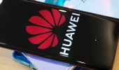 Huawei разрабатывает смартфон с виртуальными кнопками и подэкранной камерой