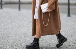 З чим носити мартінси у 2020-2021 році: стильні образи з черевиками Dr. Martens