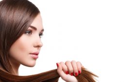 Уход за волосами: как выбрать профессиональную косметику?