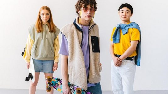 Teen fashion fall-winter 2023: jackets, jeans, school uniforms