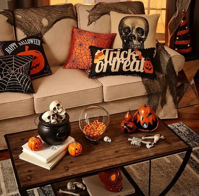 Chamber of horrors: decorating your home for Halloween 2023 29