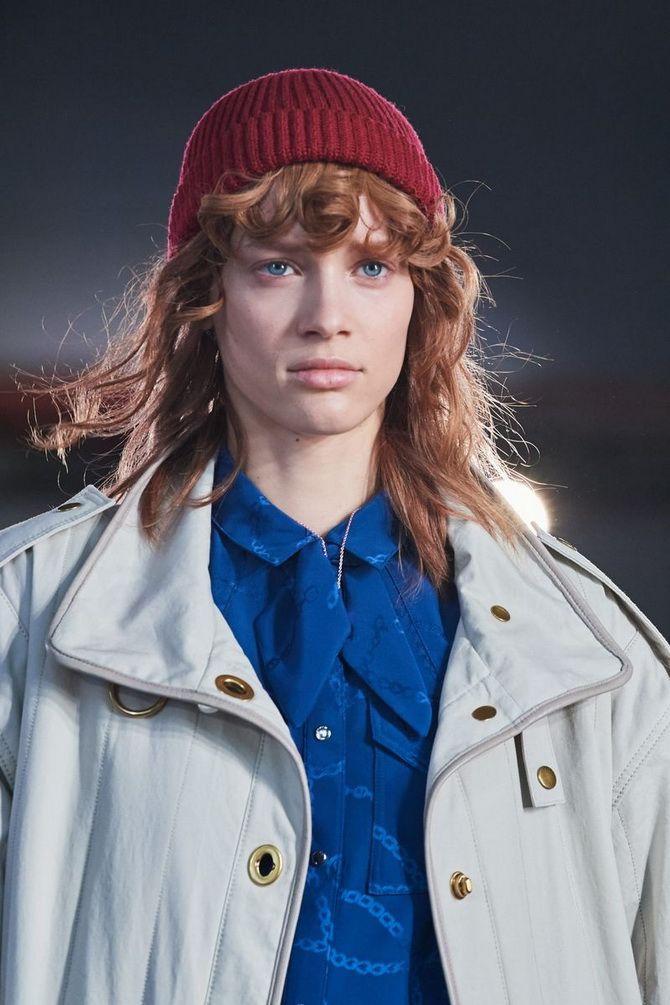 Женские вязаные шапки 2021 года: модели, которые подходят всем 10
