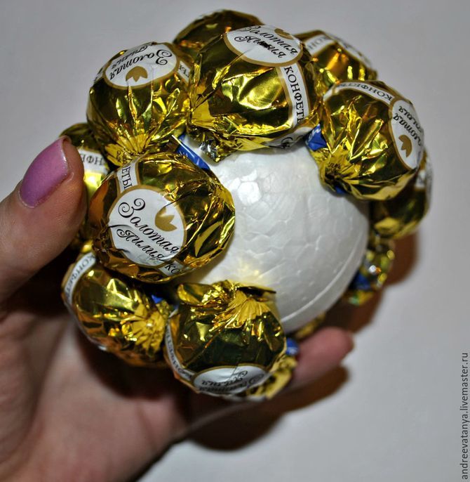 Новогодние чудеса с конфетами: 5 оригинальных конфетных творений 8