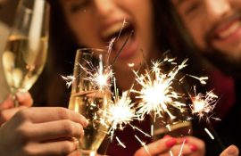 Самые смешные новогодние тосты 2022 – веселые и прикольные поздравления с Новым годом