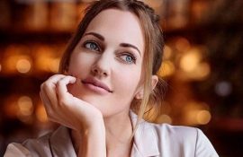 Як мило! Мер’єм Узерлі показала обличчя новонародженої дочки