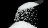 Харчова сіль замість скрабу – чи варто або краще не економити