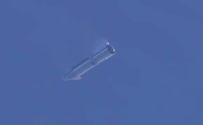 Корабель Starship SN9 компанії SpaceX злетів на висоту 10 км, але розбився при посадці (відео) 5