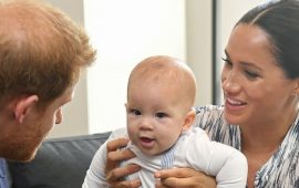Беременная Меган Маркл и принц Гарри  появились на новом семейном фото с сыном Арчи