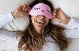 Средства для ухода, которые мы ошибочно наносим перед сном