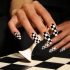 Шахматный маникюр на лето 2024 — модный тренд