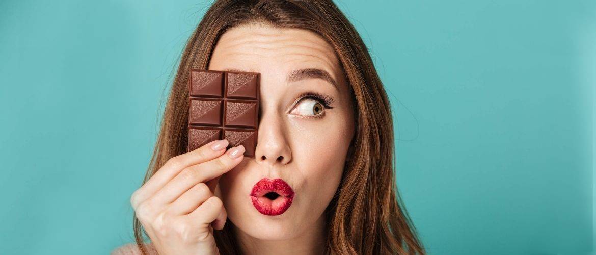 Гіркий шоколад: в чому користь для шкіри і волосся