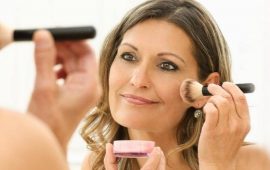 8 советов по нанесению макияжа для женщин старше 40 лет