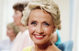 Умерла звезда золотого века Голливуда – актриса Джейн Пауэлл