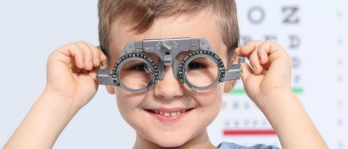 Проблемы со зрением у детей: как вовремя распознать, что ребенок плохо видит