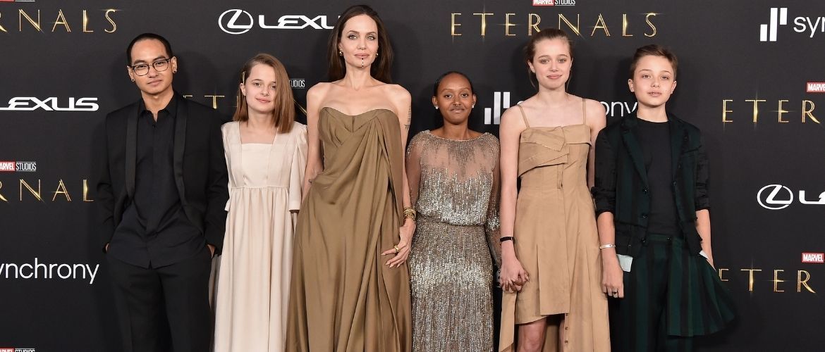 Дети Анджелины Джоли: чем занимаются сейчас шестеро отпрысков актрисы