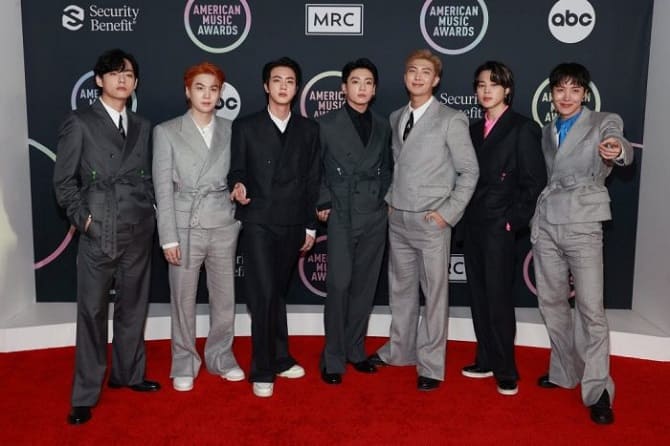 American Music Awards 2021: тріумф BTS та інші переможці премії 1