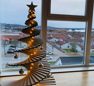 How to make a Christmas tree out of wood with your own hands 15
