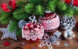 Beautiful and unusual decor of Christmas balls – the best ideas with photos