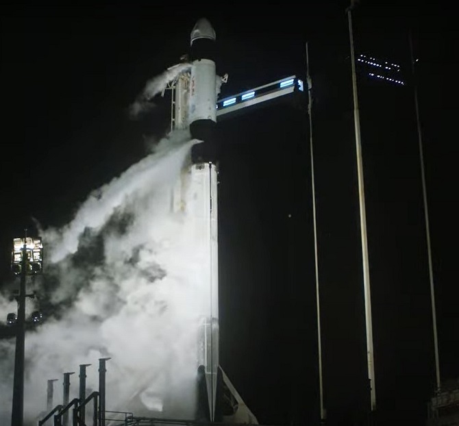 SpaceX запустила третью пилотируемую миссию к МКС с четырьмя астронавтами на борту 3