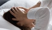 Мігрень після сну – чому ми прокидаємося з головним болем?
