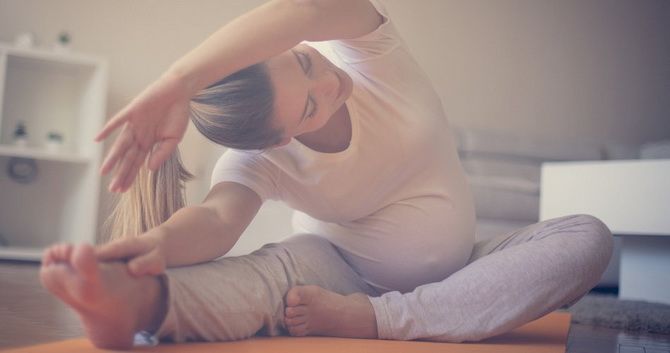 Йога при беременности — польза, виды упражнений 7