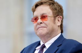 Элтон Джон заразился коронавирусом: он отменил все концерты