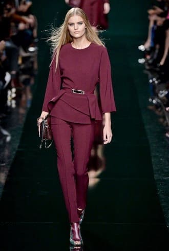 Marsala color: what to wear in 2022, a combination in clothes 13