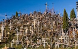 Гора Крестов – священное или страшное место Литвы?
