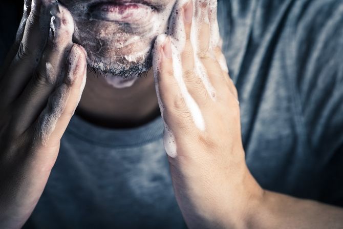 Догляд за шкірою для чоловіків: 8 секретів для обличчя без прищів 1