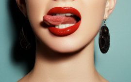 Основы макияжа: 5 правил нанесения красной помады