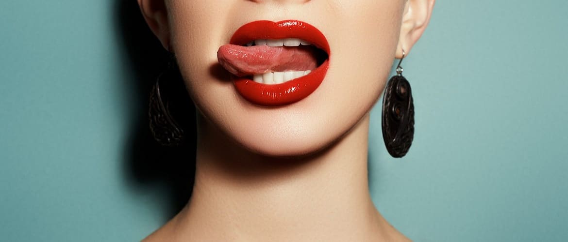Make-up-Grundlagen: 5 Regeln zum Auftragen von rotem Lippenstift