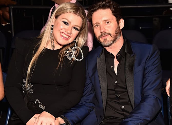 Kelly Clarkson to pay ex-husband over $1.3 million 1