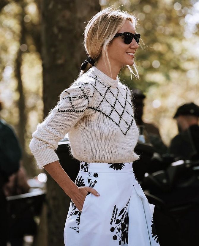 How to wear a women’s jumper in spring 2022 21