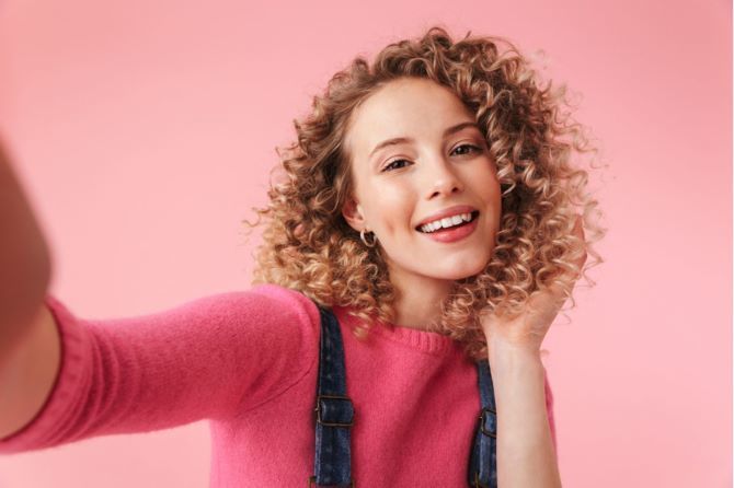 Naughty curls: how to care for curly hair 3