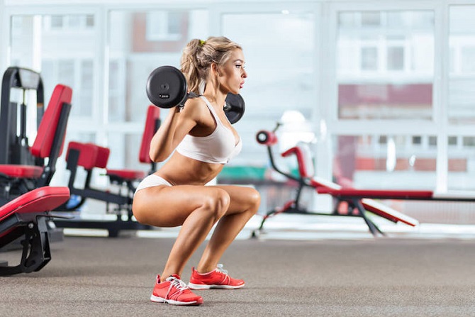 Mistakes during squats that make our exercises ineffective 5