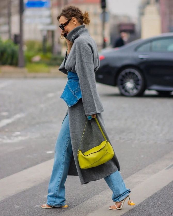 The best street style looks from Paris Fashion Week 2022 27