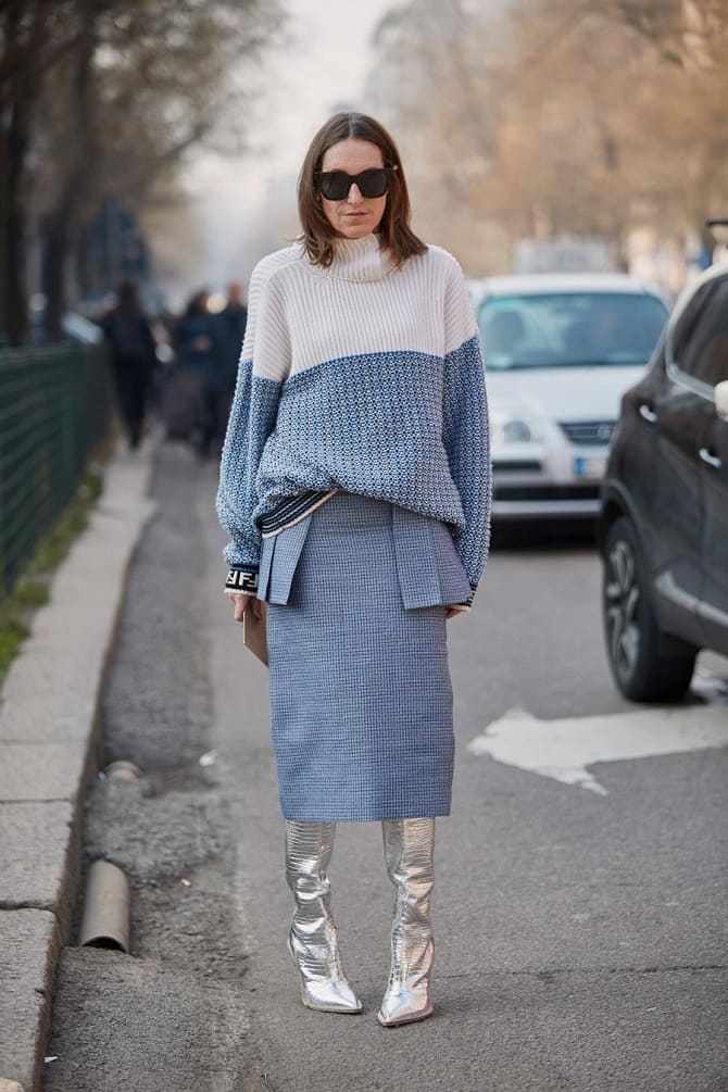 Как носить базовый свитер этой весной: модные образы 2022 7