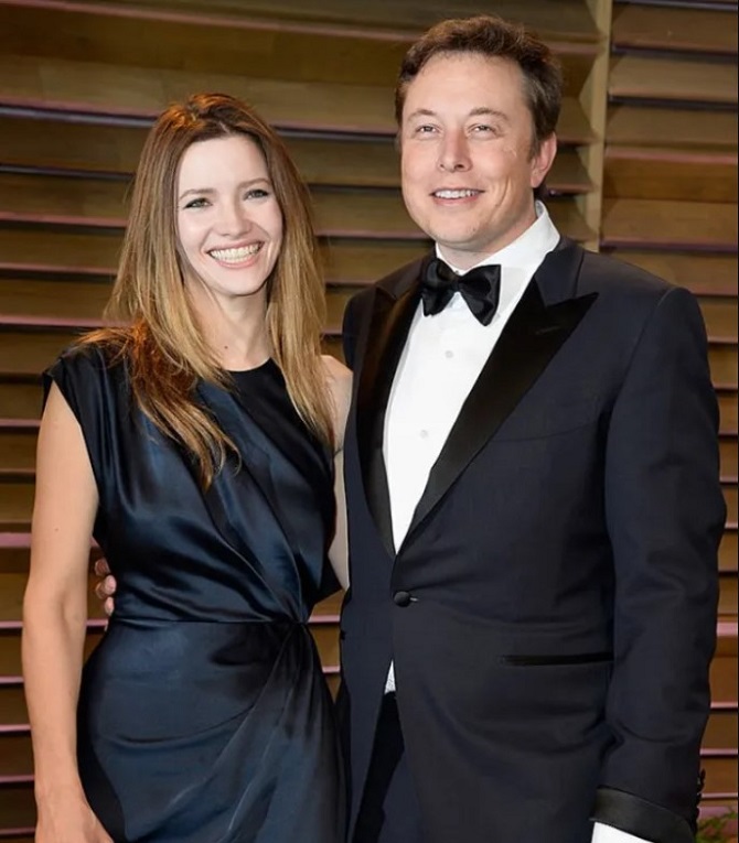 Die Ex-Frau von Elon Musk ist mit Thomas Sangster zusammen 3