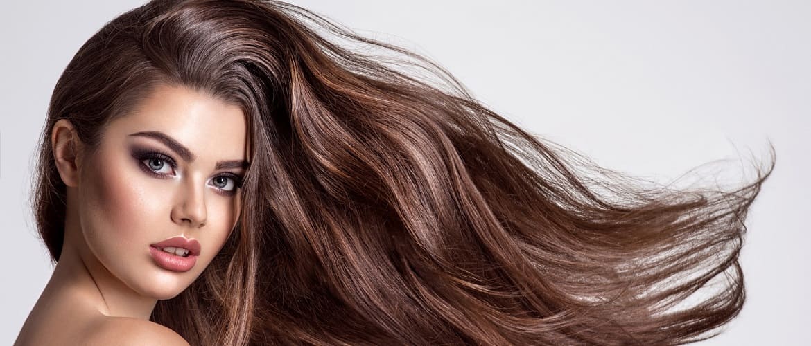 The best ways to freshen up your hair when you don’t have dry shampoo